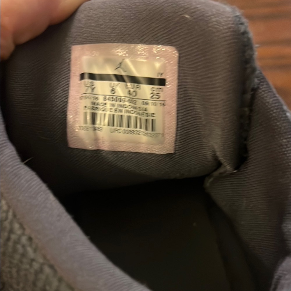 Jordan Men's Black Sneakers - Picture 3 of 6